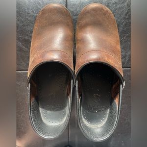 Gently Used Rich Brown Dansko Professional Clog size 38